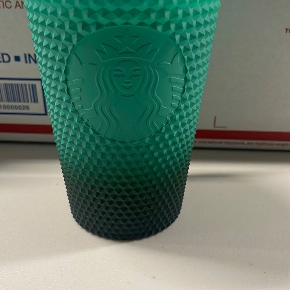 Starbucks Holiday 2022 Green Ombre Gradient Bling Cold Cup Tumbler Grande Cup - Picture 2 of 3